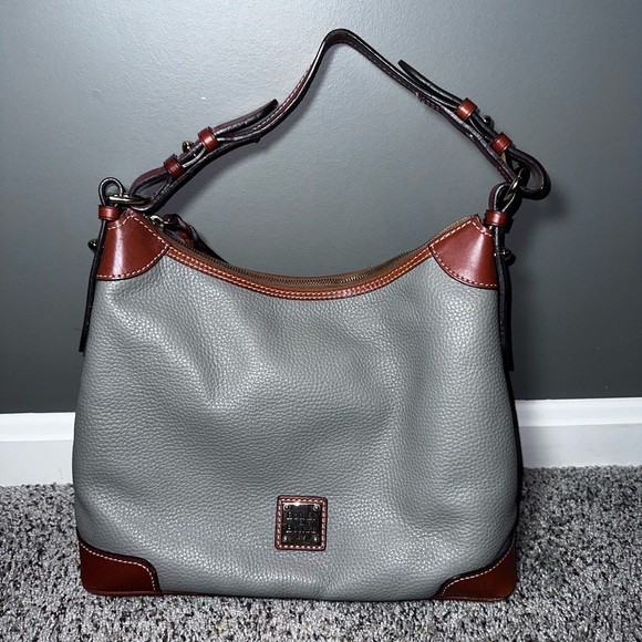 👜 Dooney & Bourke Pebble Grain Leather Hobo Shoulder Bag - Picture 12 of 12